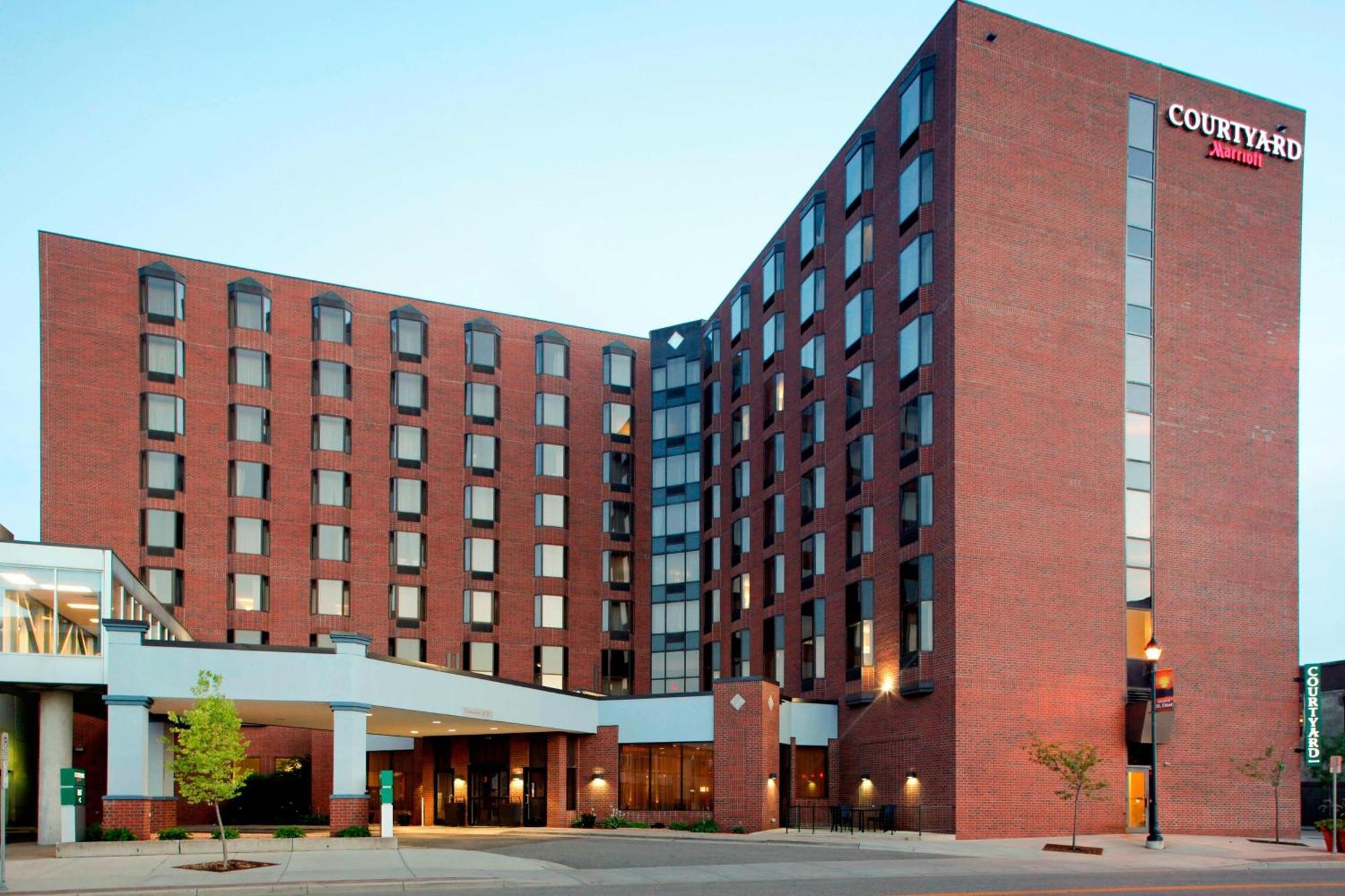 Courtyard By Marriott St. Cloud Hotel Saint Cloud Exterior photo