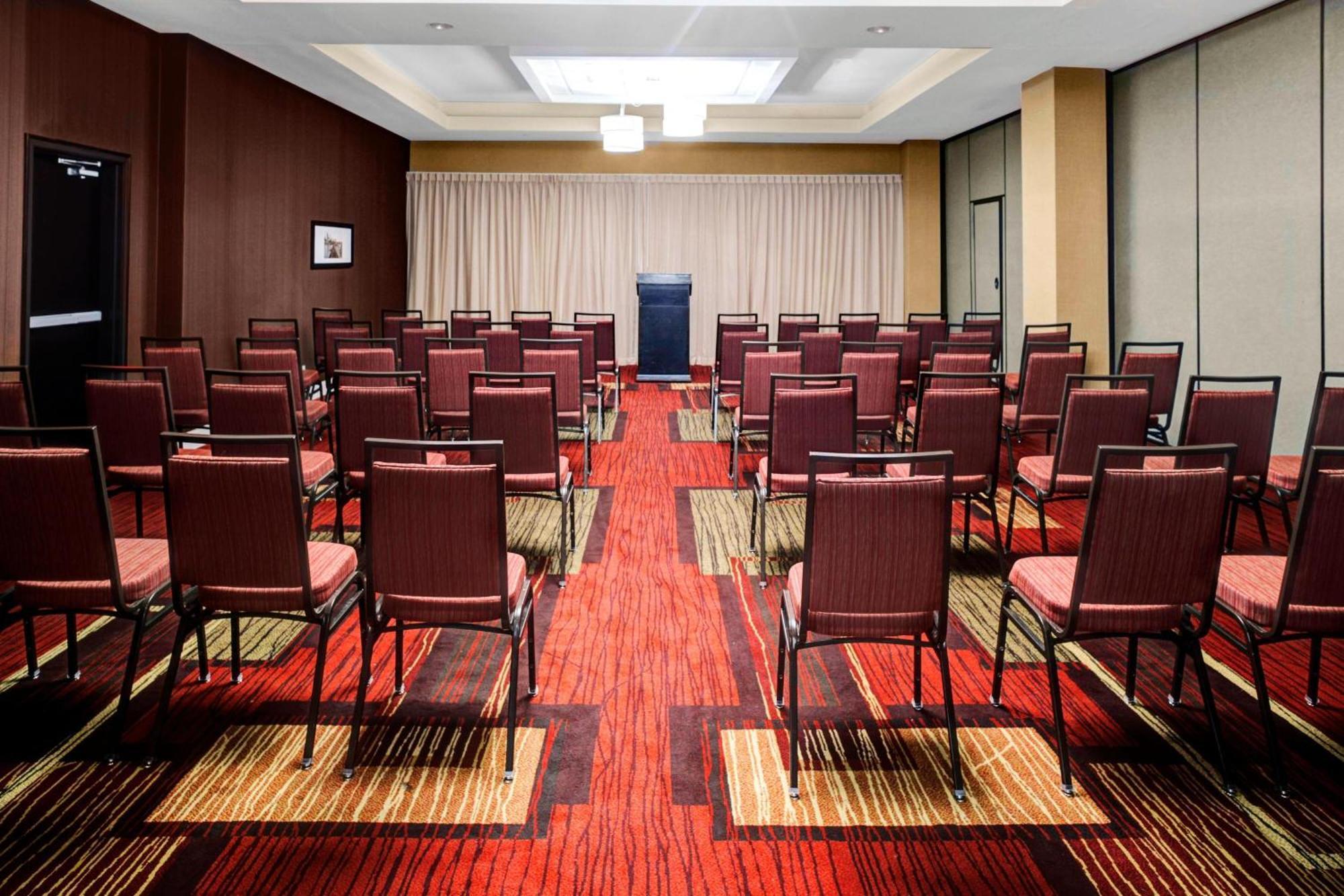 Courtyard By Marriott St. Cloud Hotel Saint Cloud Exterior photo